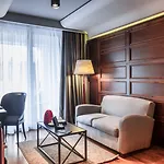 Hotel Park & 5*