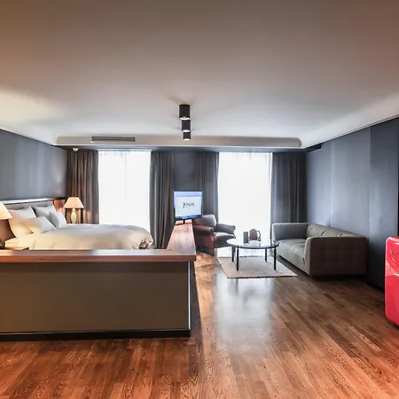 Park & 5* Скоп'є