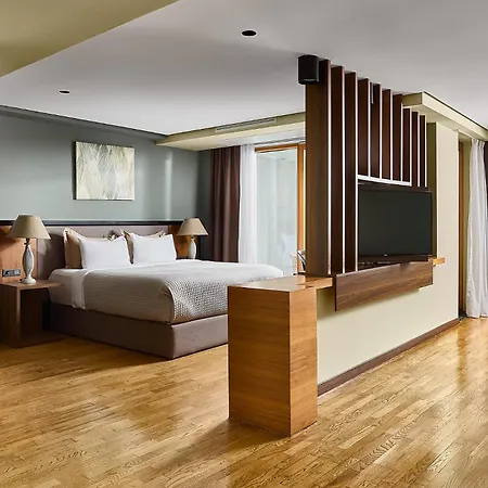 Park & Hotel 5*