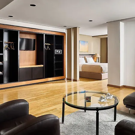 Park & 5* Скоп'є