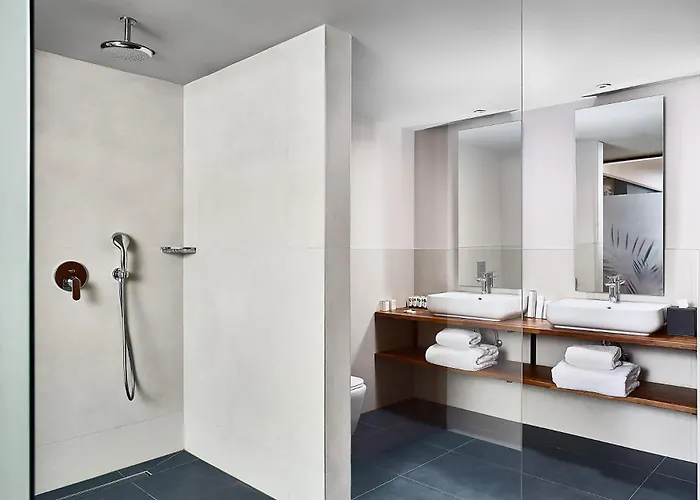 Park & ホテル スコピエ